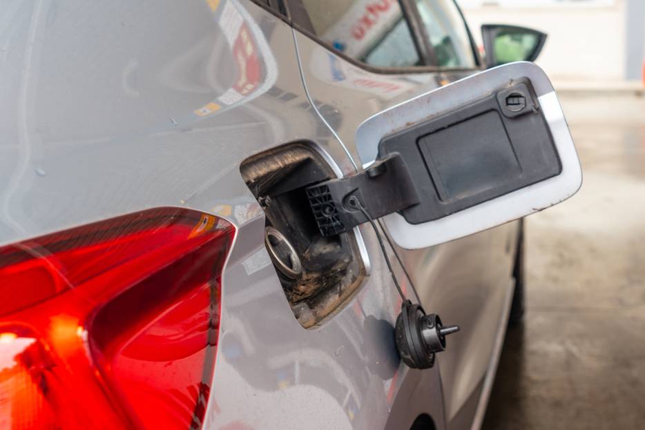 ¿Cómo saber si los inyectores de gasolina de mi auto están fallando?